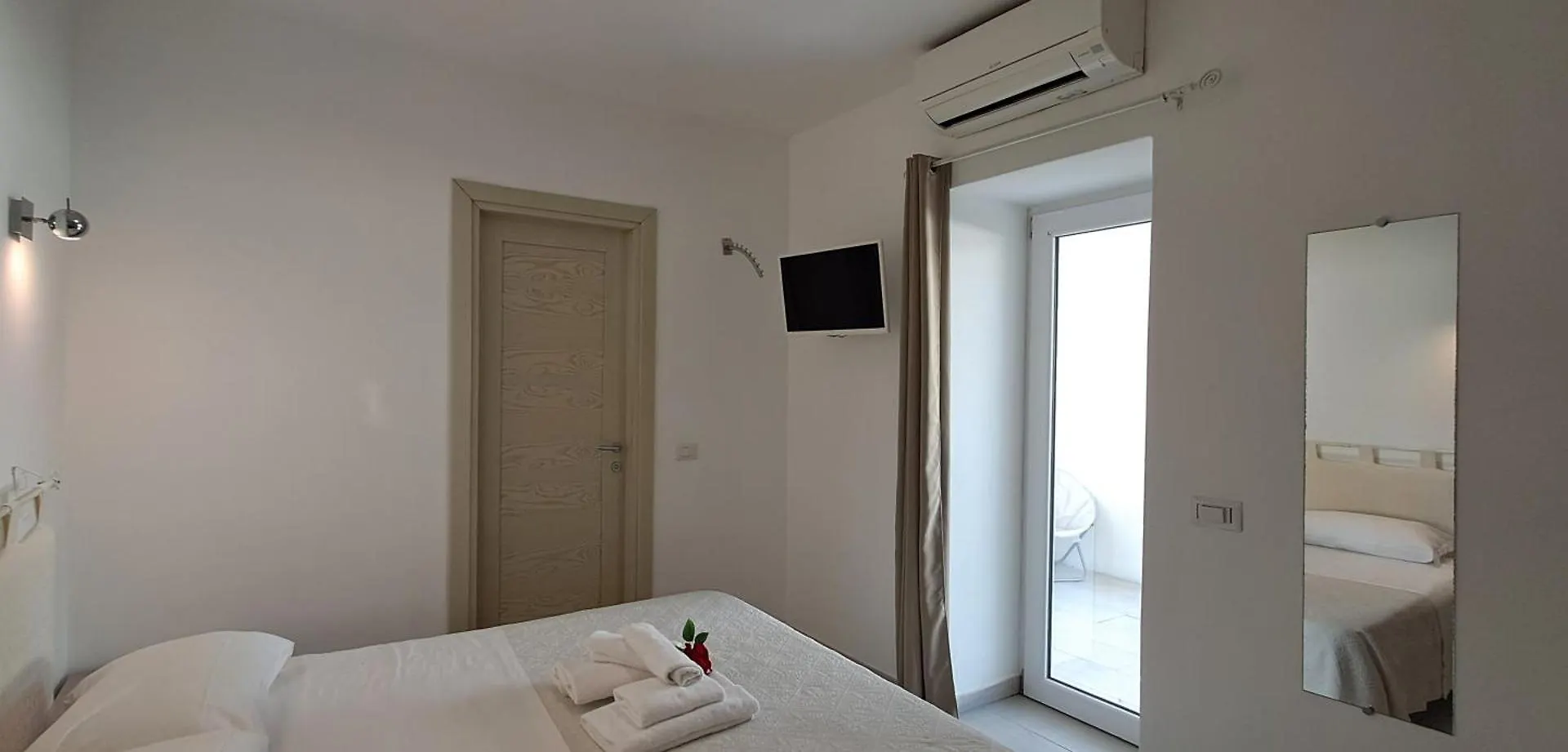 Hotel Al Mare da Francesca Olbia Affittacamere