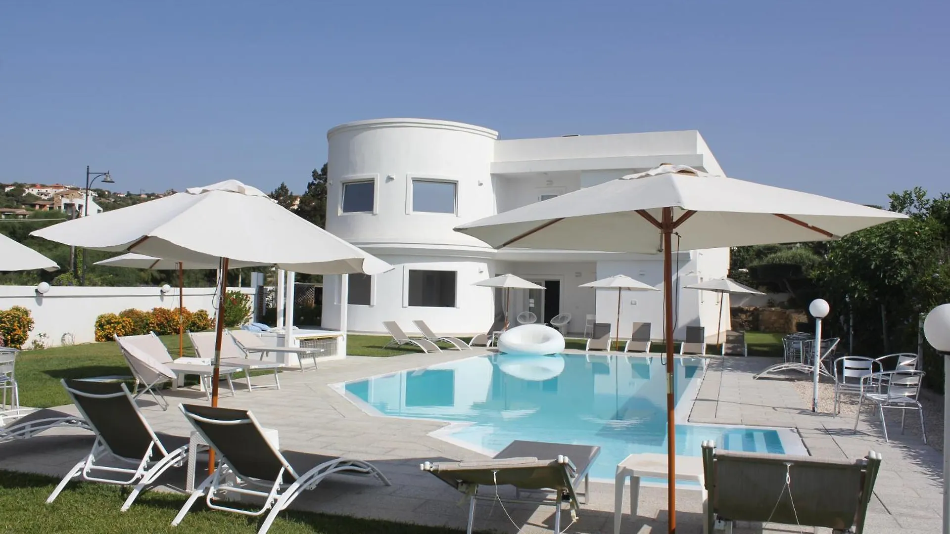 Hotel Al Mare da Francesca Olbia 3*,  Italia